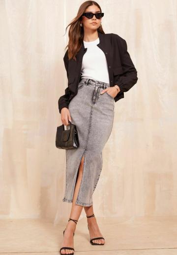 Юбка с накладными карманами