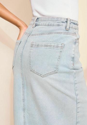 Юбка с накладными карманами