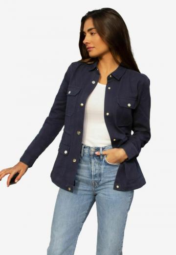 Куртка с накладнымит карманами