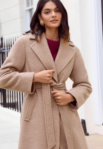 Короткое пальто