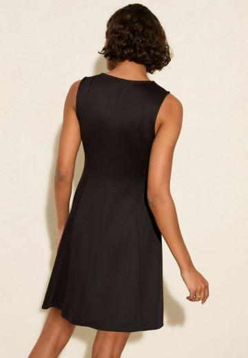 Короткое платье