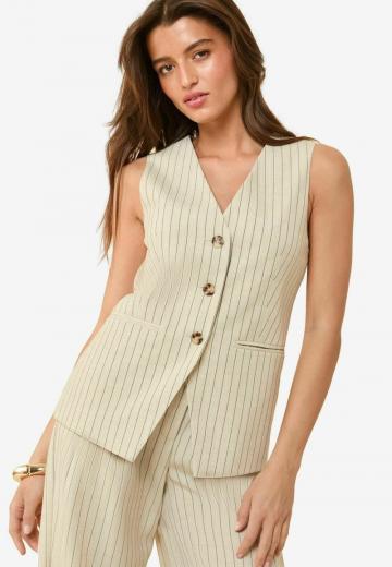 Джинсовая жилетка