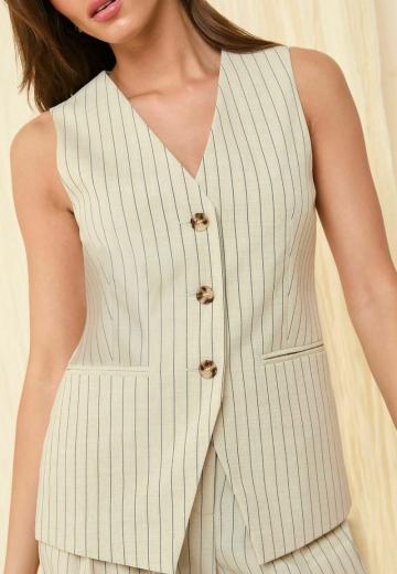 Джинсовая жилетка