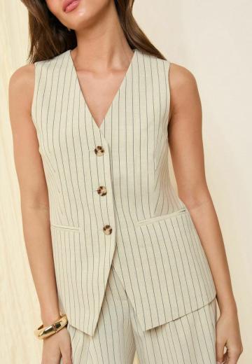 Джинсовая жилетка