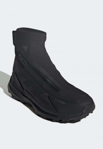 Походные ботинки