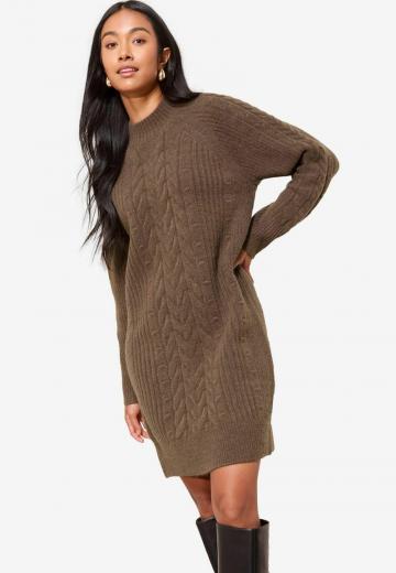 Вязаное платье