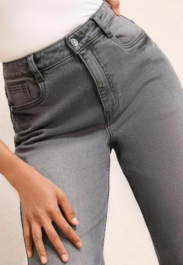 Клешеные джинсы