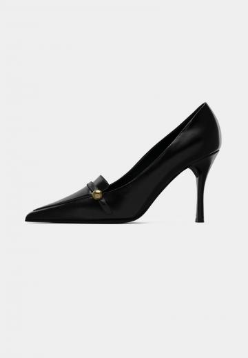 Туфли на высоком каблуке