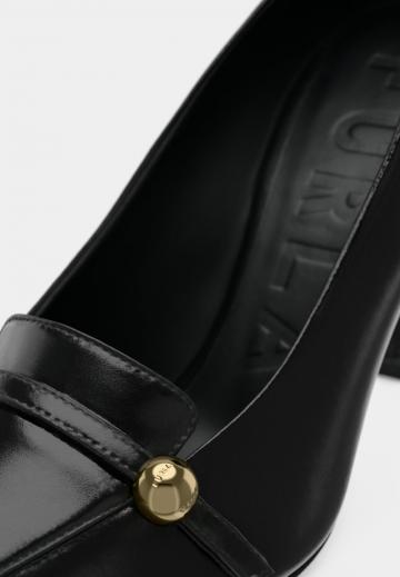 Туфли на высоком каблуке