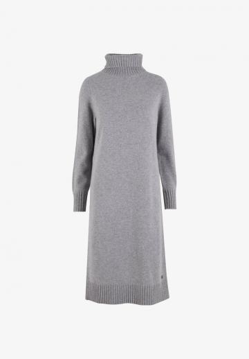 Вязаное платье