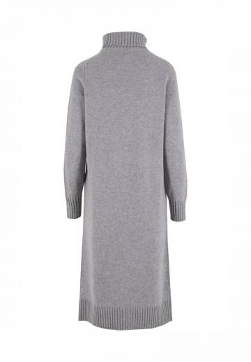 Вязаное платье