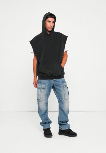 Брюки с накладными карманами