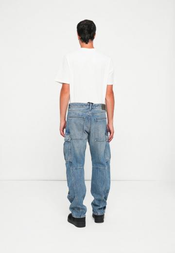 Брюки с накладными карманами