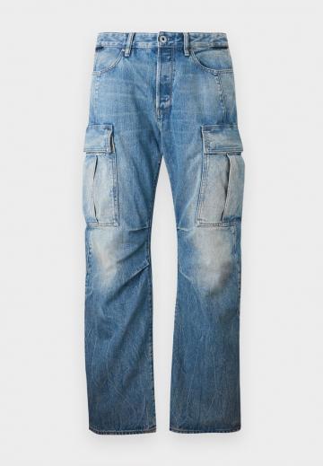 Брюки с накладными карманами