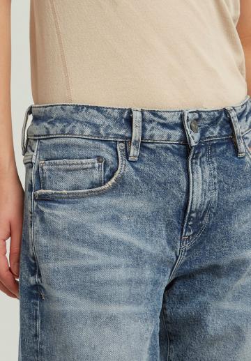 Короткие джинсы