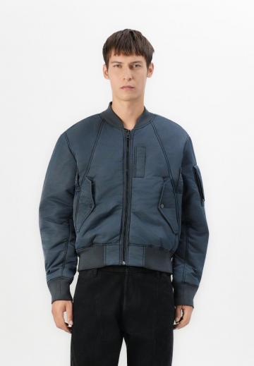 Куртка бомбер