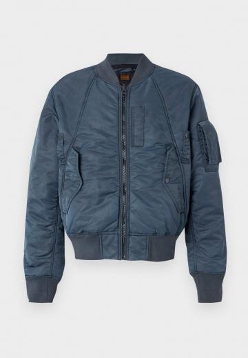 Куртка бомбер