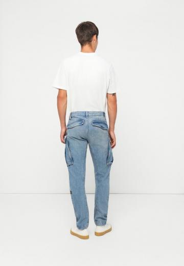 Брюки с накладными карманами