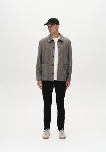 Узкие джинсы