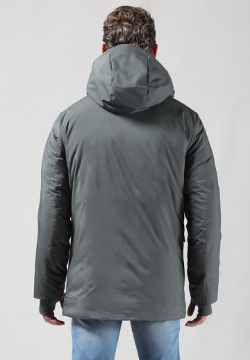 Зимняя куртка