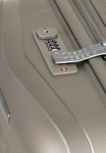 Чемодан на колесах