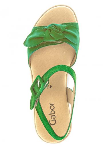 Босоножки на танкетке