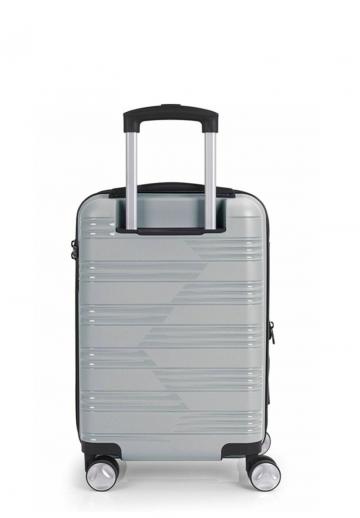 Чемодан на колесах