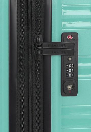 Чемодан на колесах