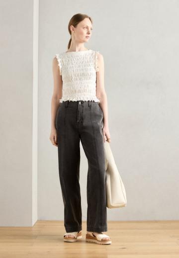 Босоножки на танкетке