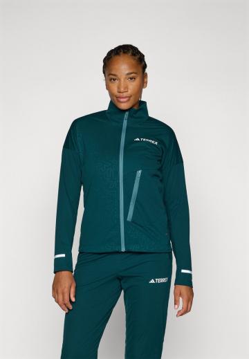 Спортивная куртка