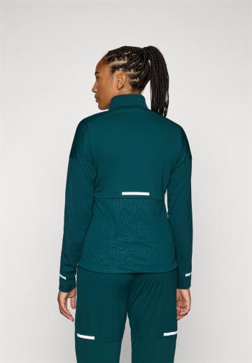 Спортивная куртка