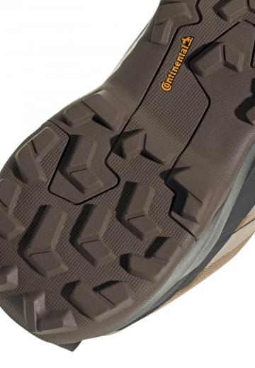 Походные кроссовки