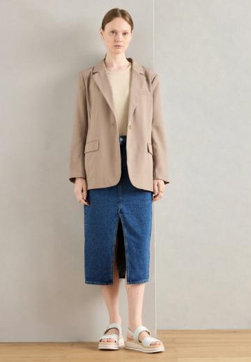 Босоножки на танкетке