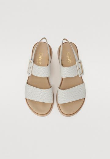 Босоножки на танкетке