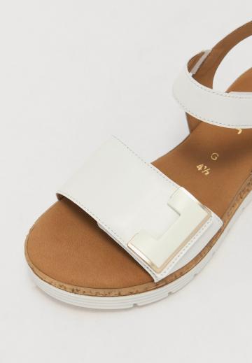 Босоножки на платформе