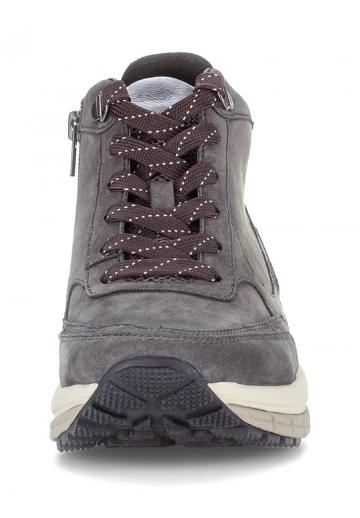 Ботинки на шнуровке