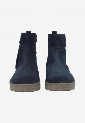 Сапожки на танкетке