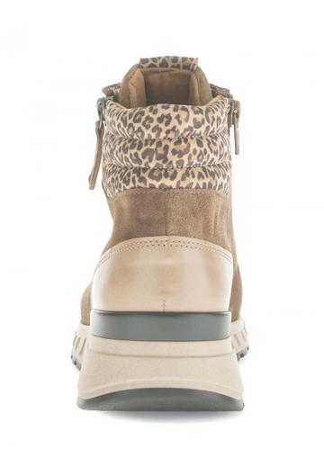 Широкие сапоги