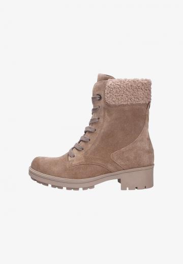 Ботинки на шнуровке