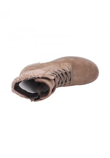 Ботинки на шнуровке