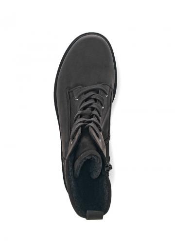 Ботинки на шнуровке