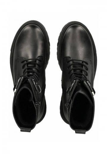 Ботинки на шнуровке