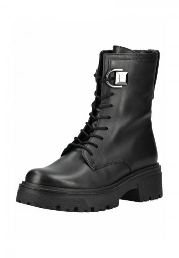 Ботинки на шнуровке