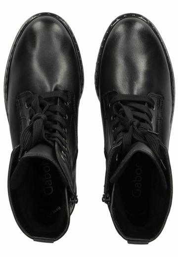 Ботинки на шнуровке