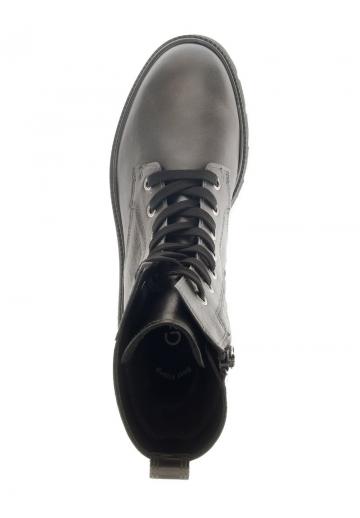 Ботинки на шнуровке