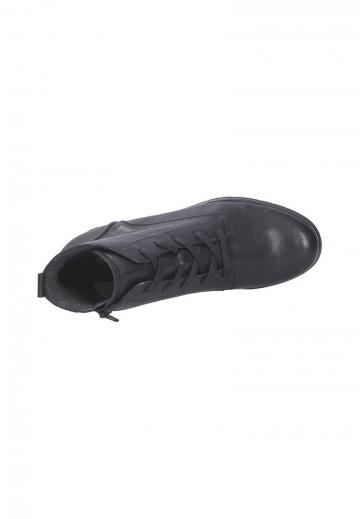 Ботинки на шнуровке