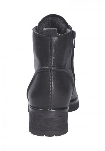 Ботинки на шнуровке