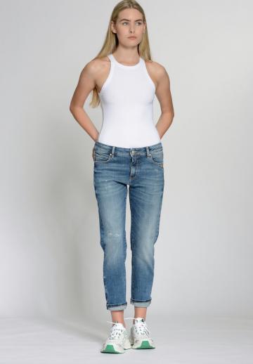 Короткие джинсы