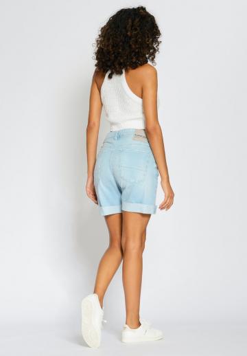 Джинсовые шорты