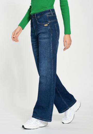 Свободные джинсы